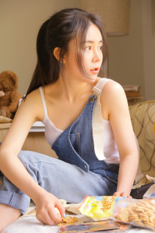 女性阴唇太大